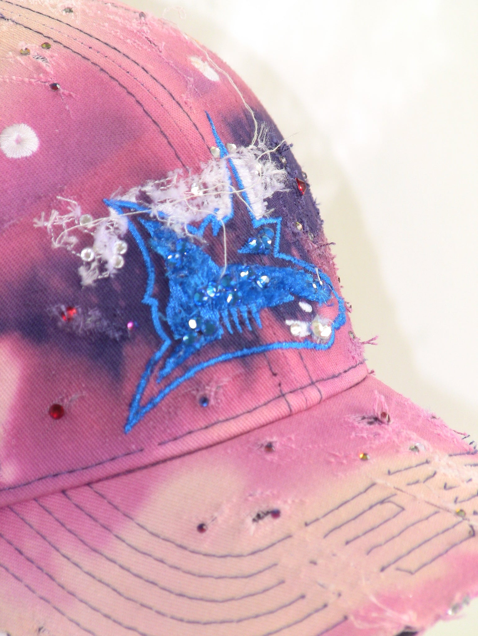 UPCYCLED CAP - SHARK