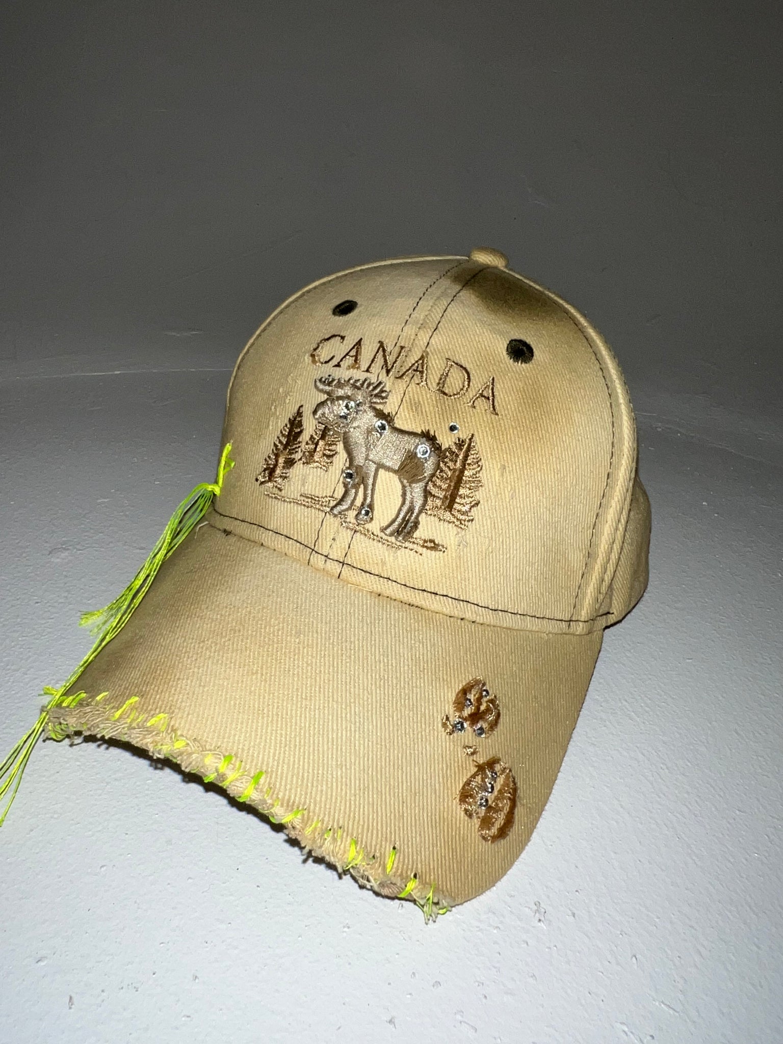 UPCYCLED CAP - CANADA