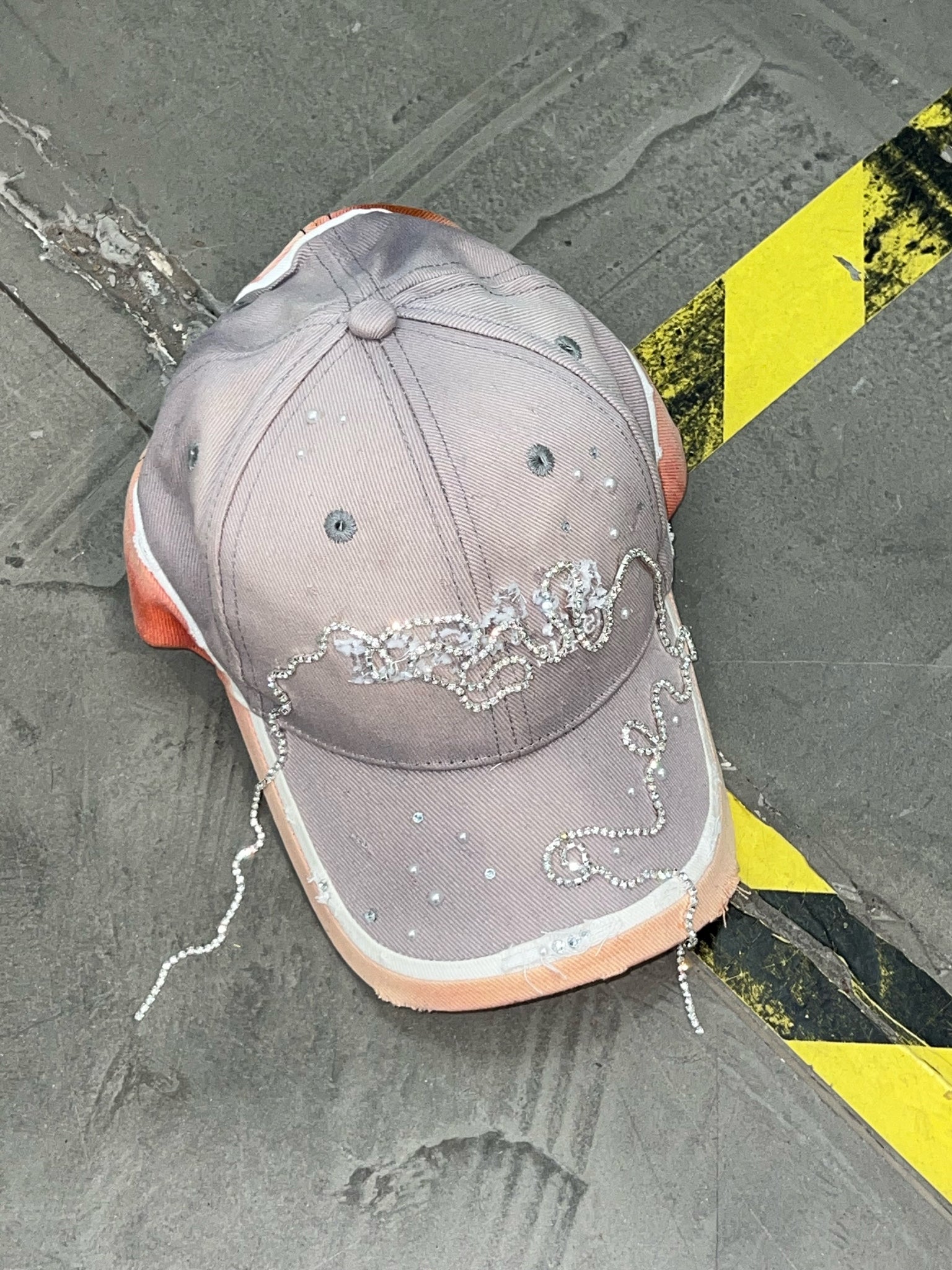 UPCYCLED CAP - MEDIA